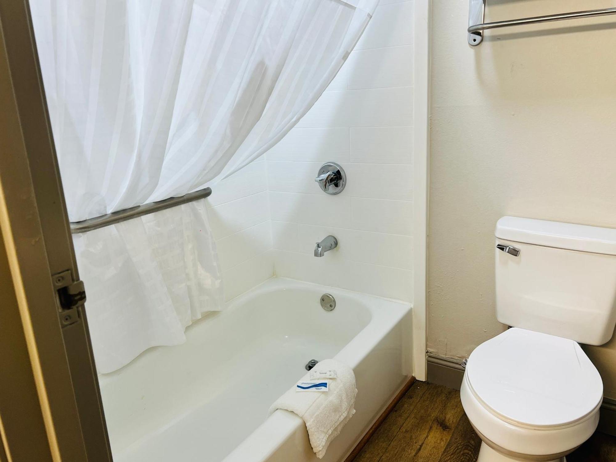 Rosewood Inn By Oyo Union City I-69 Dış mekan fotoğraf